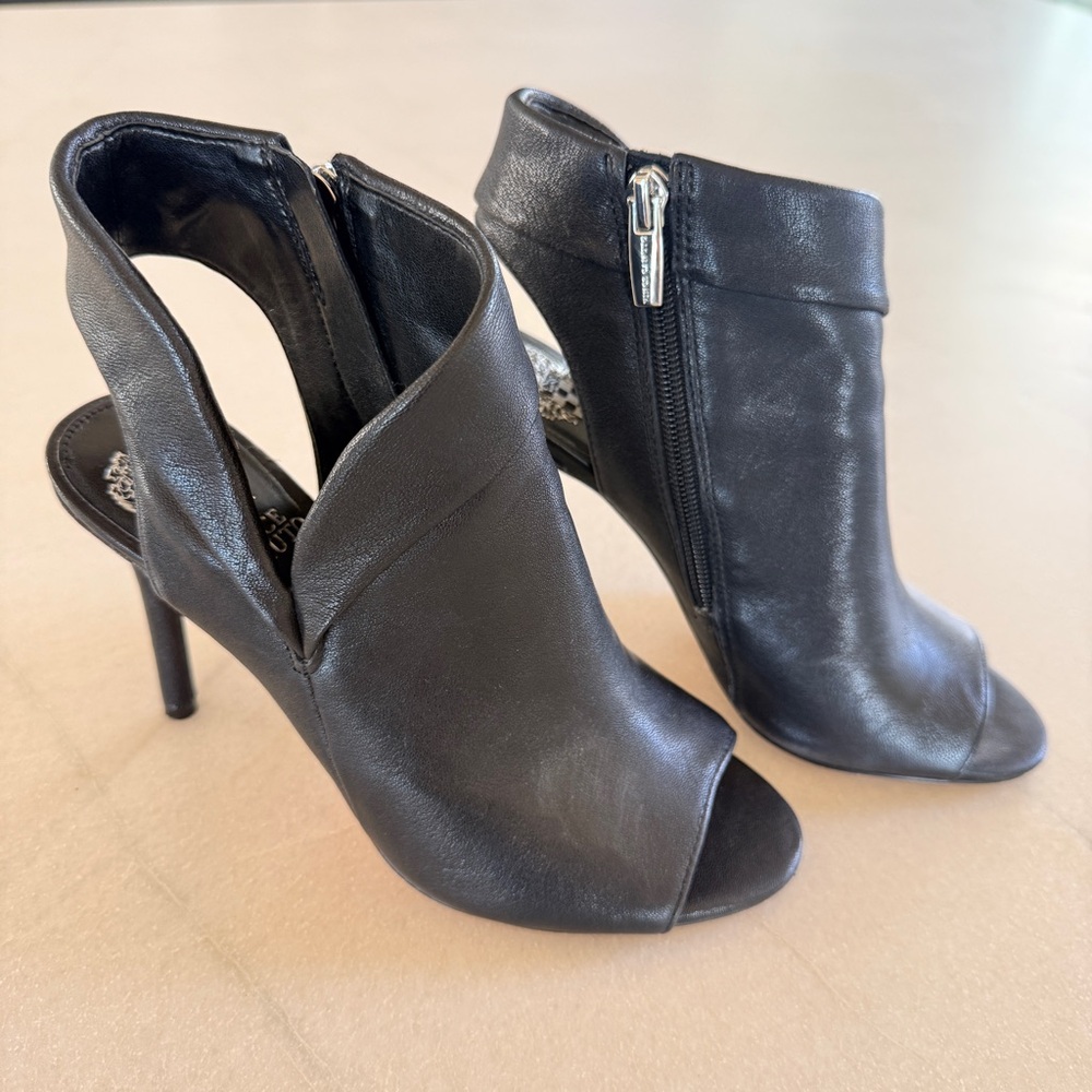 Vince Camuto Cholia Asymmetrical Sandal Bootie Shootie Black Leather Womens 6 - Picture 4 of 11